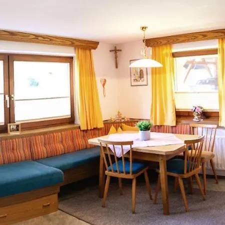 Ferienwohnung Brenner 아파트